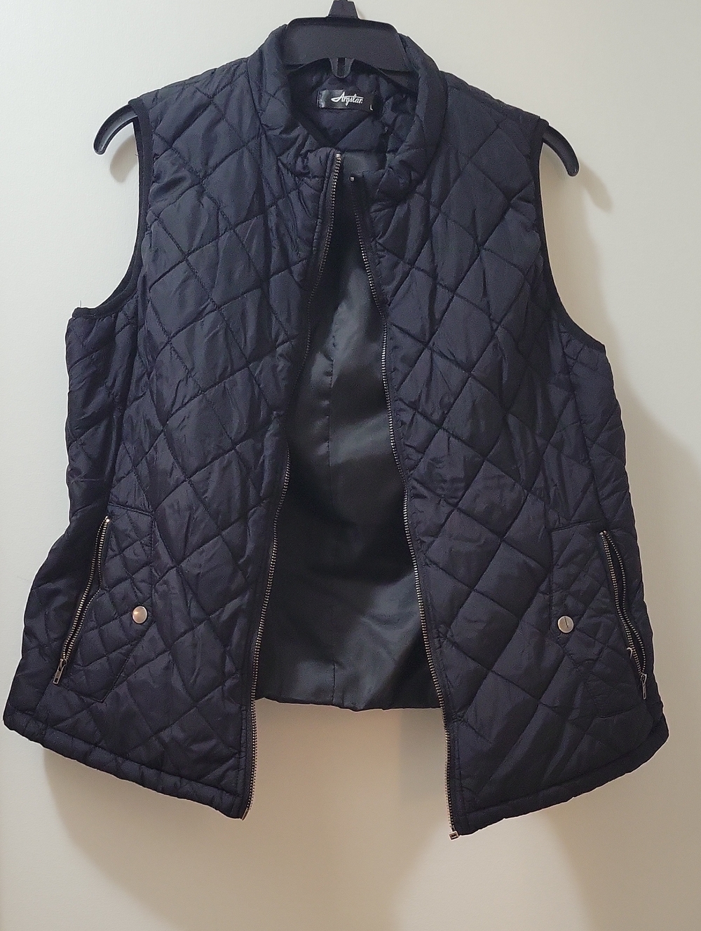 Quilted Sleeveless Vest in Black